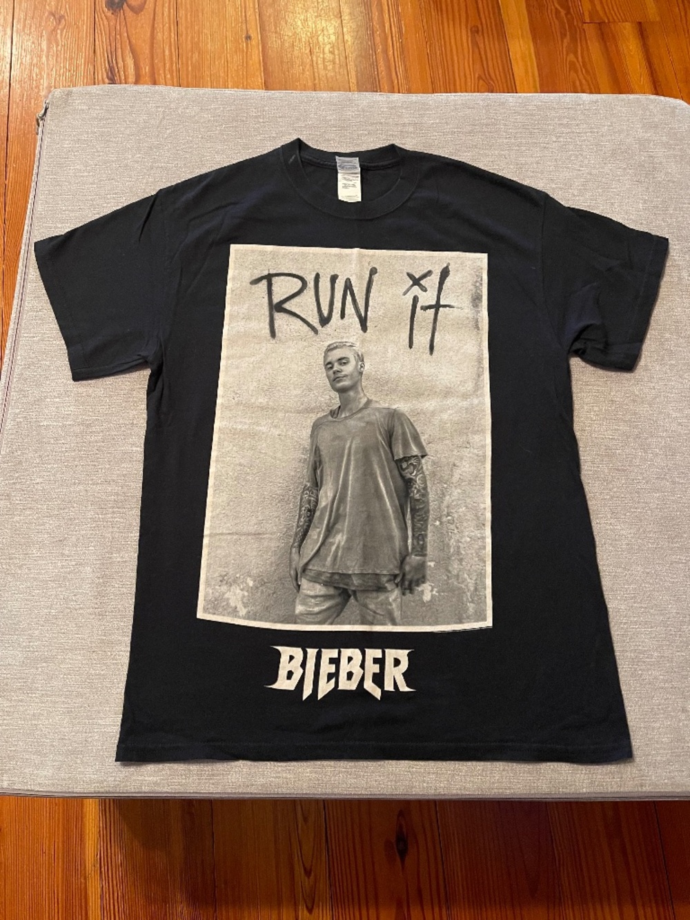 Justin Bieber 2016 Purpose Tour Concert T-Shirt. Never Worn!